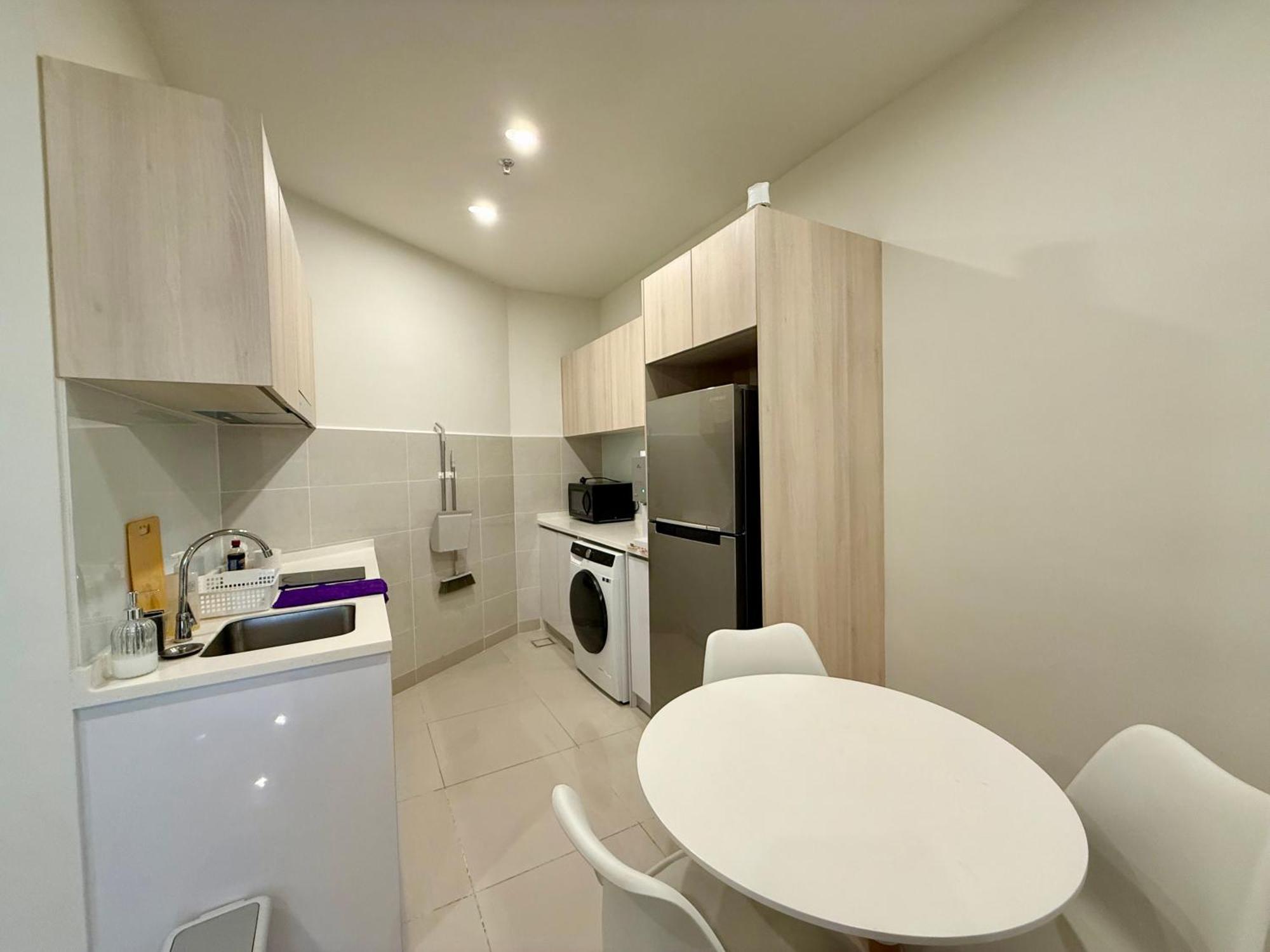 The Shore Executive Suites By Ys Luxury Kota Kinabalu Exterior photo